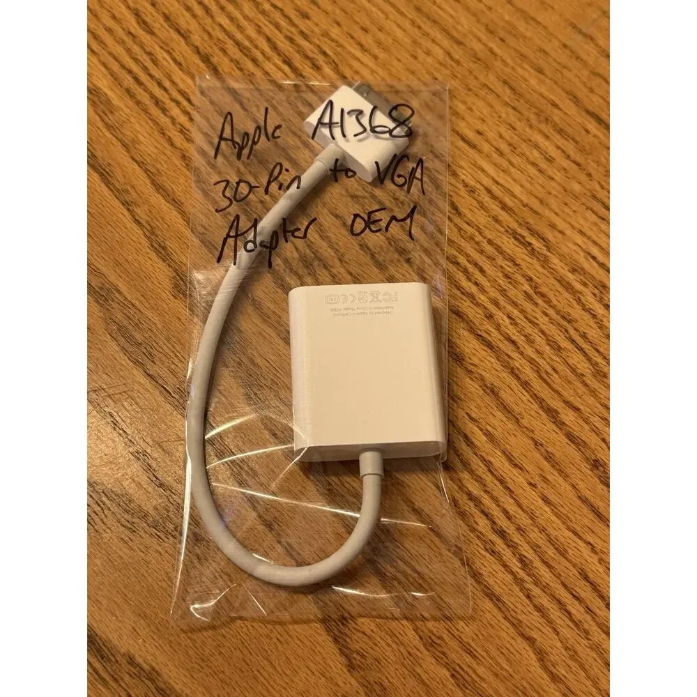 Apple 30-pin To VGA Adapter Cable For Ipad Iphone And Ipod Touch Model A1368